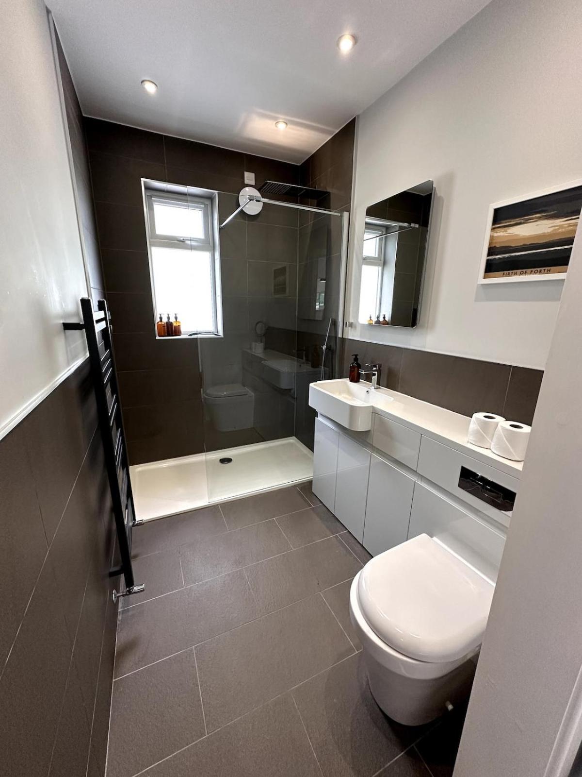 Hébergement de vacances Kaimes Kip Stylish Five Bedroom *